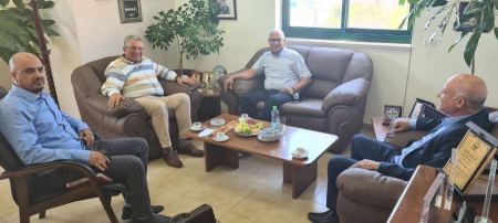 غنايم يجتمع مع إدارة جامعة القدس في أبو ديس